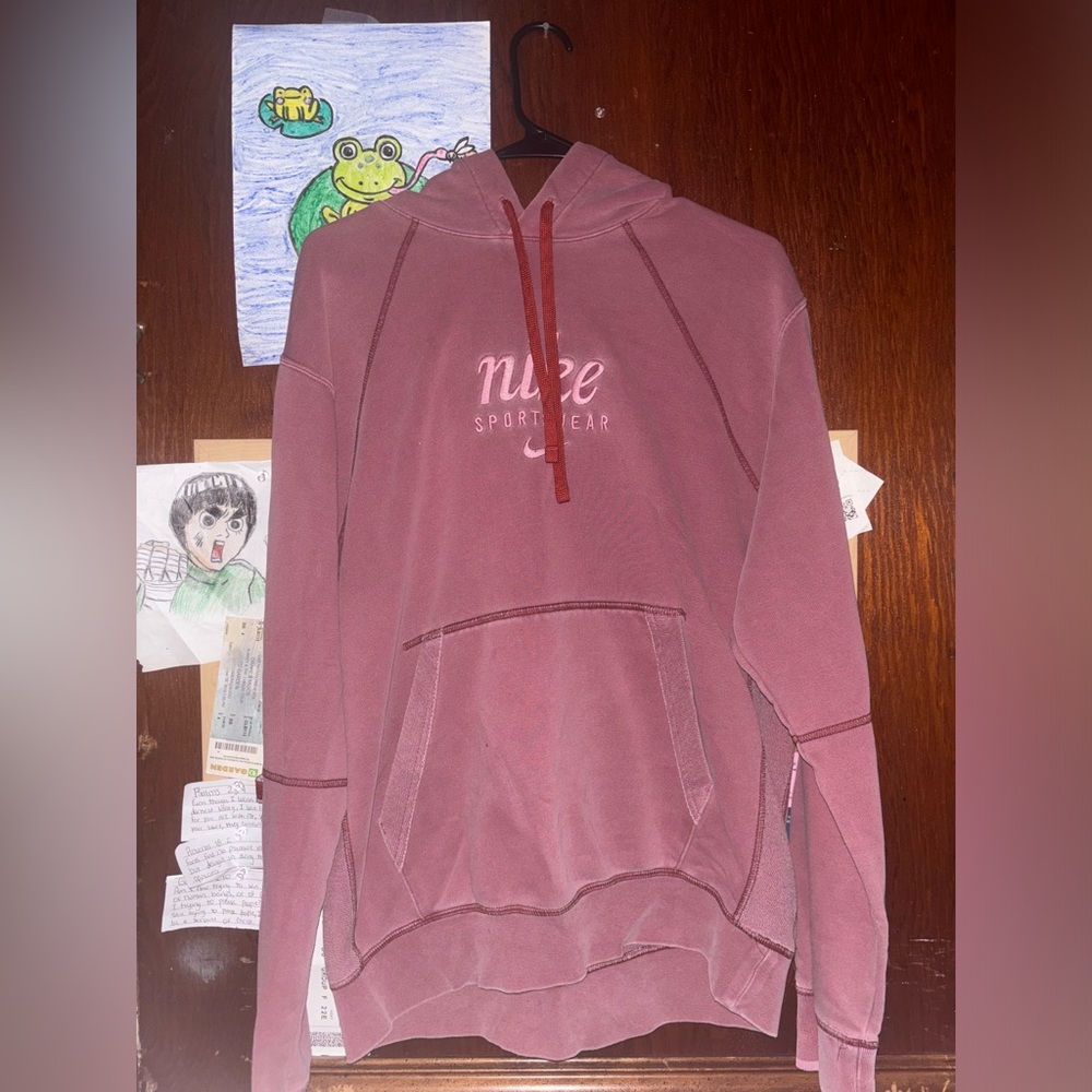 Men’s vintage Nike hoodie